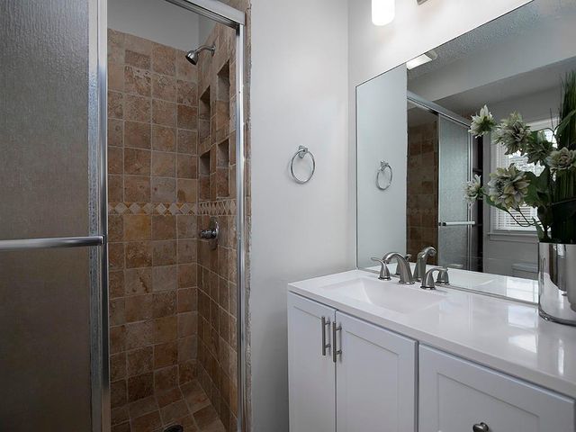 1018 Old Holcomb Bridge Road, Roswell, GA 30076