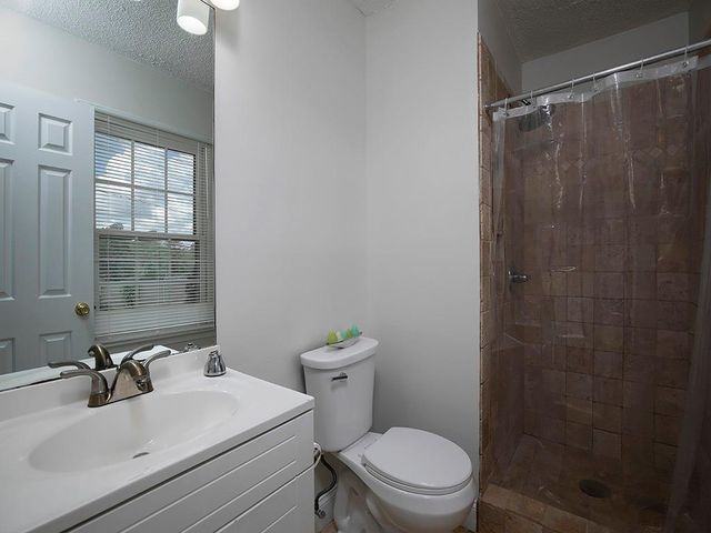 1018 Old Holcomb Bridge Road, Roswell, GA 30076