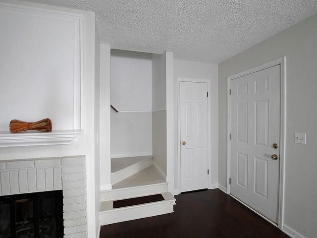 1018 Old Holcomb Bridge Road, Roswell, GA 30076