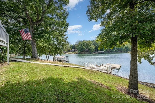 17333 Saranita Lane 1, Charlotte, NC 28278