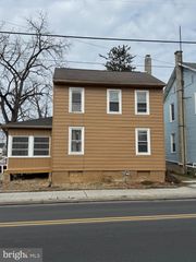 527 MAIN, Mcsherrystown, PA 17344