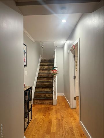 19456 114th Road, Saint Albans, NY 11412