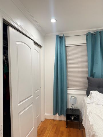 19456 114th Road, Saint Albans, NY 11412