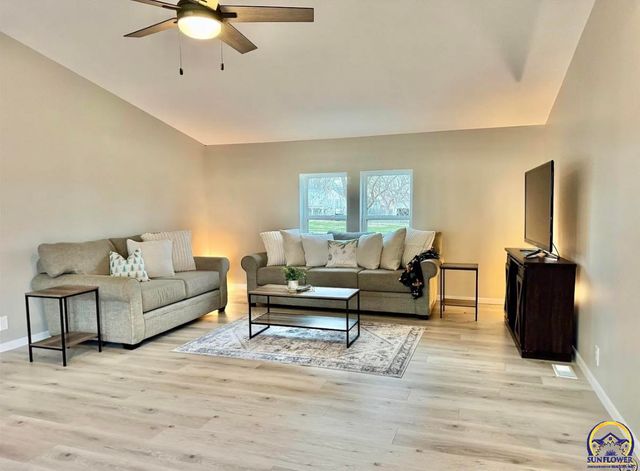 308 Herkimer ST, Oskaloosa, KS 66066