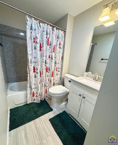 308 Herkimer ST, Oskaloosa, KS 66066