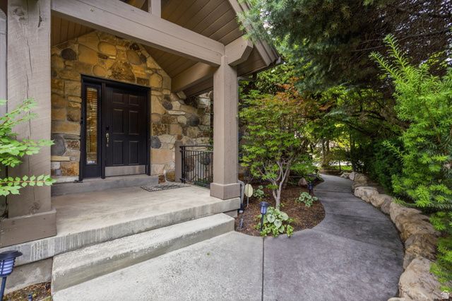 3160 E OLD RIDGE CIR, Cottonwood Heights, UT 84121