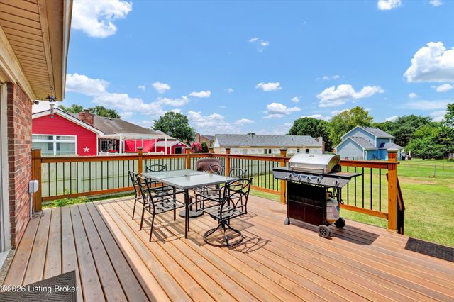 3402 Westwood Farms Dr, Louisville, KY 40220