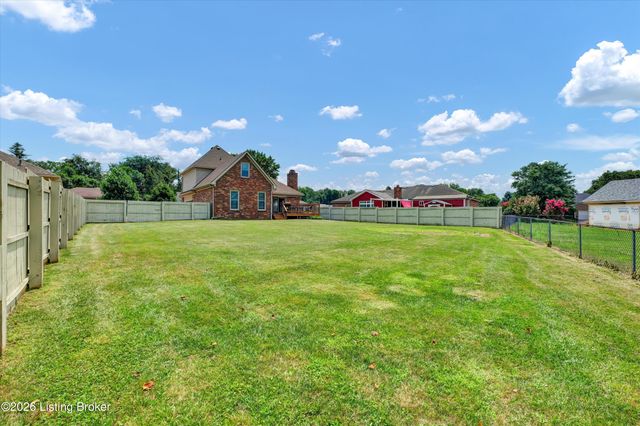 3402 Westwood Farms Dr, Louisville, KY 40220