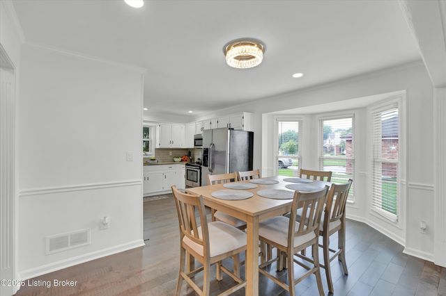 3402 Westwood Farms Dr, Louisville, KY 40220