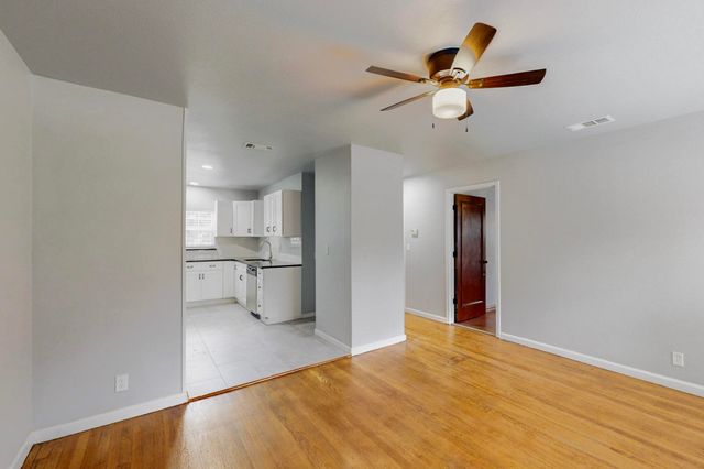 3617 Willing Avenue, Fort Worth, TX 76110