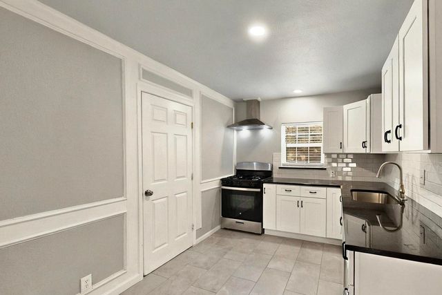 3617 Willing Avenue, Fort Worth, TX 76110