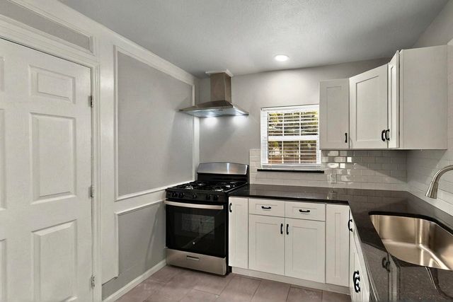 3617 Willing Avenue, Fort Worth, TX 76110