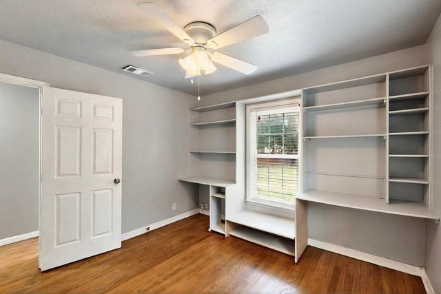 3617 Willing Avenue, Fort Worth, TX 76110