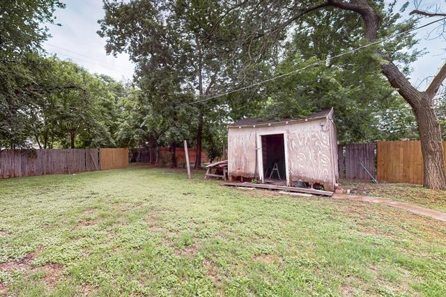 3617 Willing Avenue, Fort Worth, TX 76110