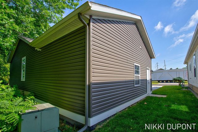 5254 W Scenic Turn Lane, Holland, MI 49423