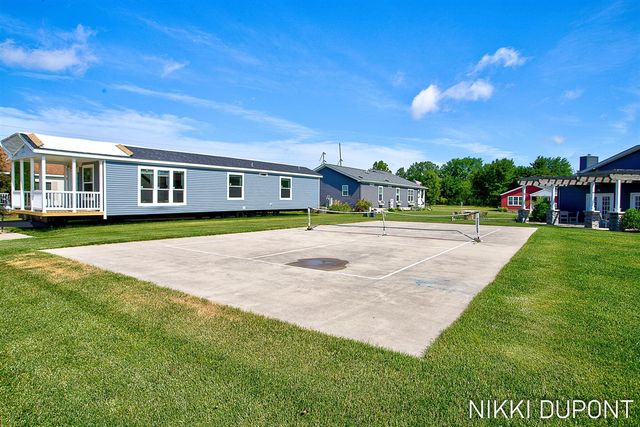 5254 W Scenic Turn Lane, Holland, MI 49423