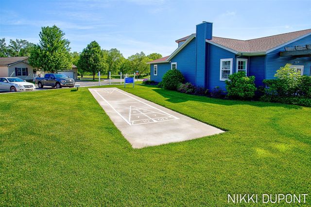 5254 W Scenic Turn Lane, Holland, MI 49423