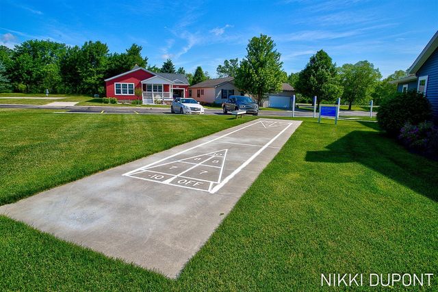 5254 W Scenic Turn Lane, Holland, MI 49423