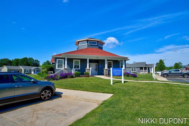 5254 W Scenic Turn Lane, Holland, MI 49423