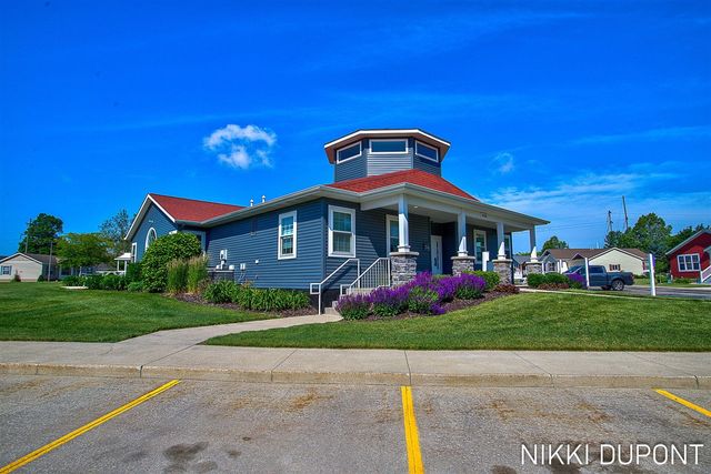 5254 W Scenic Turn Lane, Holland, MI 49423