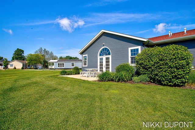 5254 W Scenic Turn Lane, Holland, MI 49423