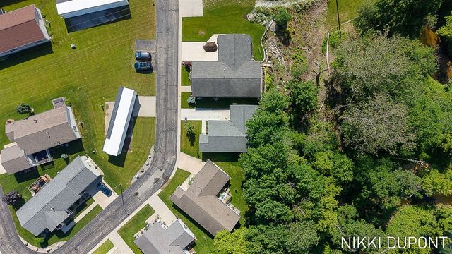 5254 W Scenic Turn Lane, Holland, MI 49423