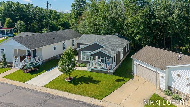 5254 W Scenic Turn Lane, Holland, MI 49423