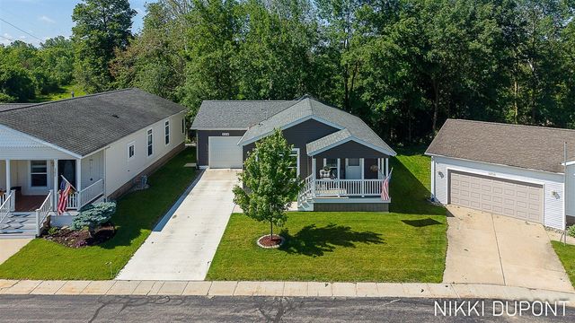 5254 W Scenic Turn Lane, Holland, MI 49423