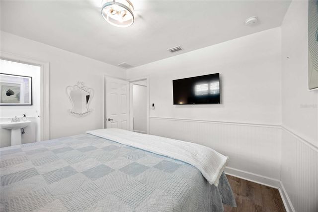 1865 ORCHID STREET, Sarasota, FL 34239