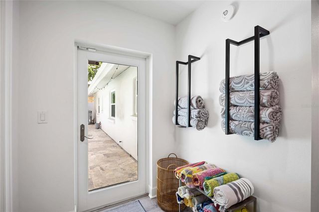 1865 ORCHID STREET, Sarasota, FL 34239