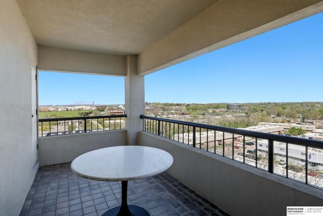 770 N 93rd St Apt 6B8, Omaha, NE 68114