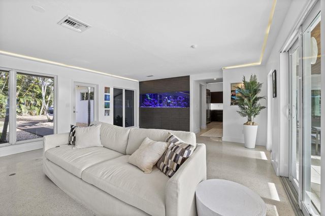 1321 Tangelo Isle, Fort Lauderdale, FL 33315