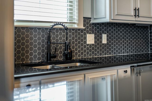 7422 Palm Beach Avenue, Benton, AR 72019