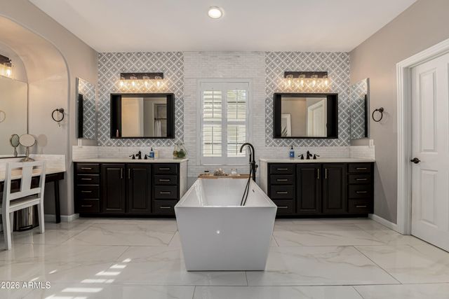 20872 W EASTVIEW Way, Buckeye, AZ 85396