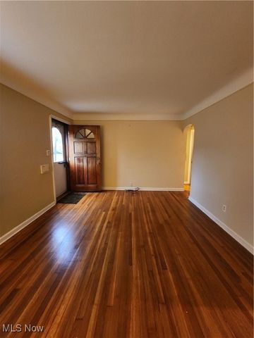 17600 Glenshire Avenue, Cleveland, OH 44135