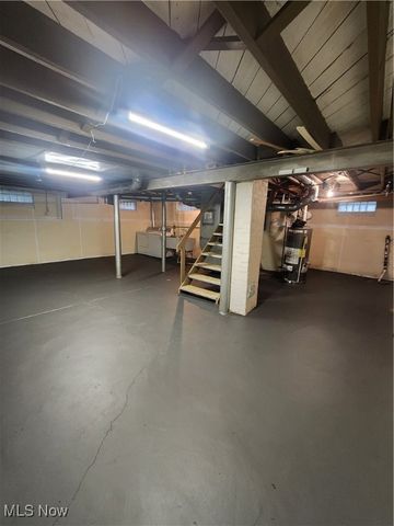 17600 Glenshire Avenue, Cleveland, OH 44135