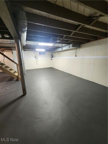 17600 Glenshire Avenue, Cleveland, OH 44135