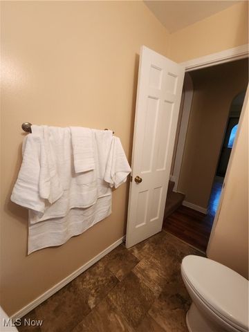 17600 Glenshire Avenue, Cleveland, OH 44135