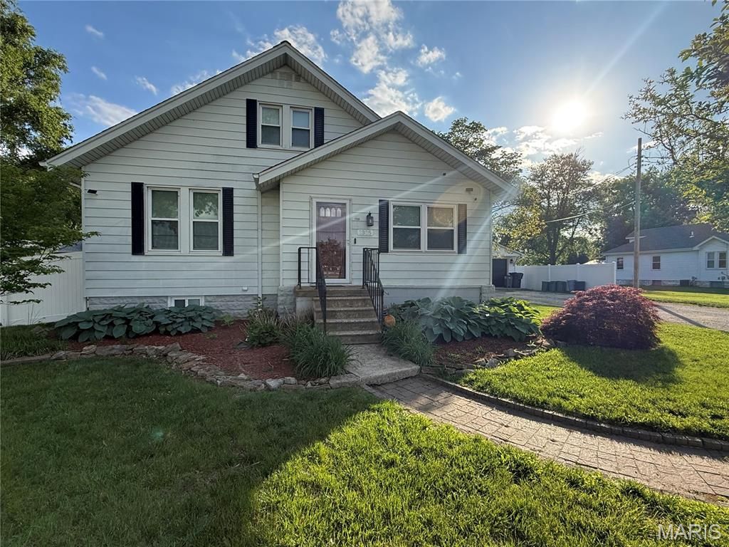 1305 West Boulevard, Belleville, IL 62221