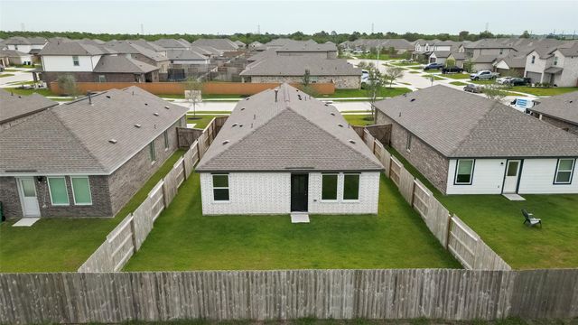 7814 Lavender Jade Drive, Rosharon, TX 77583
