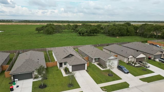 7814 Lavender Jade Drive, Rosharon, TX 77583