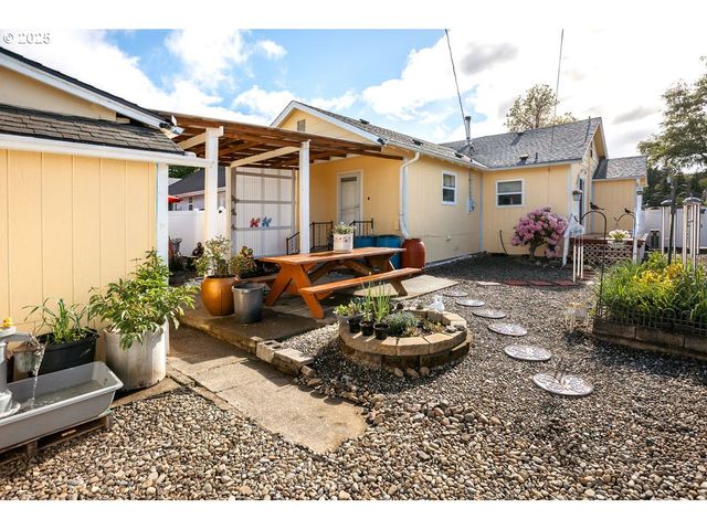 404 JACKSON St, Ryderwood, WA 98581