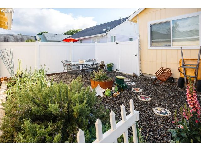 404 JACKSON St, Ryderwood, WA 98581