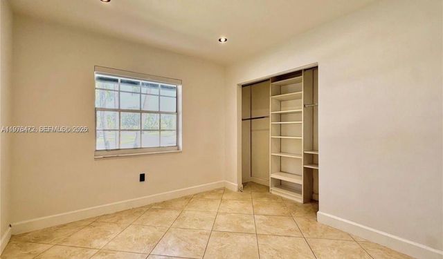 21020 NE 18th Ct, Miami, FL 33179