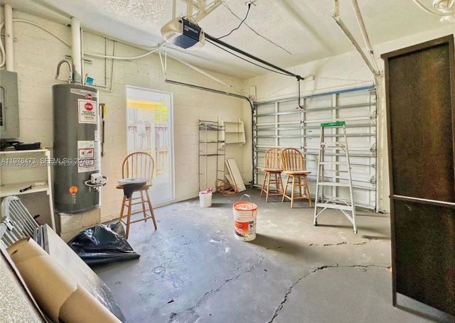 21020 NE 18th Ct, Miami, FL 33179