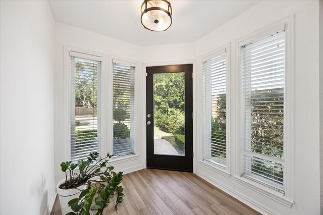 7807 Del Rey Lane, Houston, TX 77071