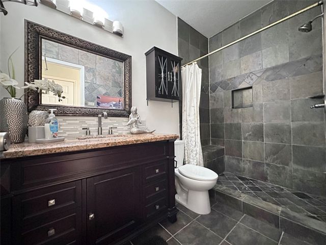 1707 Rosbury Court, Mesquite, TX 75181