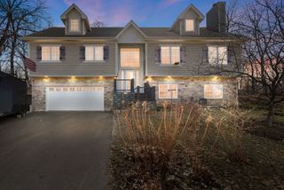 817 Regner Road, Mchenry, IL 60051