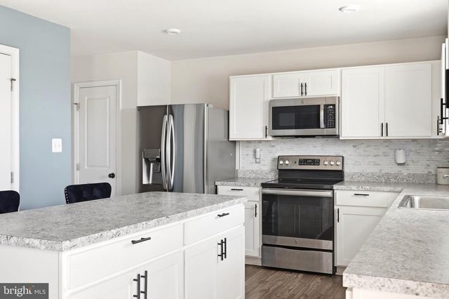400 SALIDA TRL, Martinsburg, WV 25403