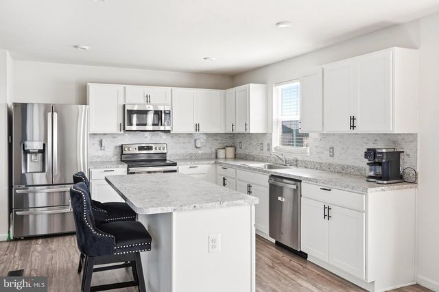 400 SALIDA TRL, Martinsburg, WV 25403